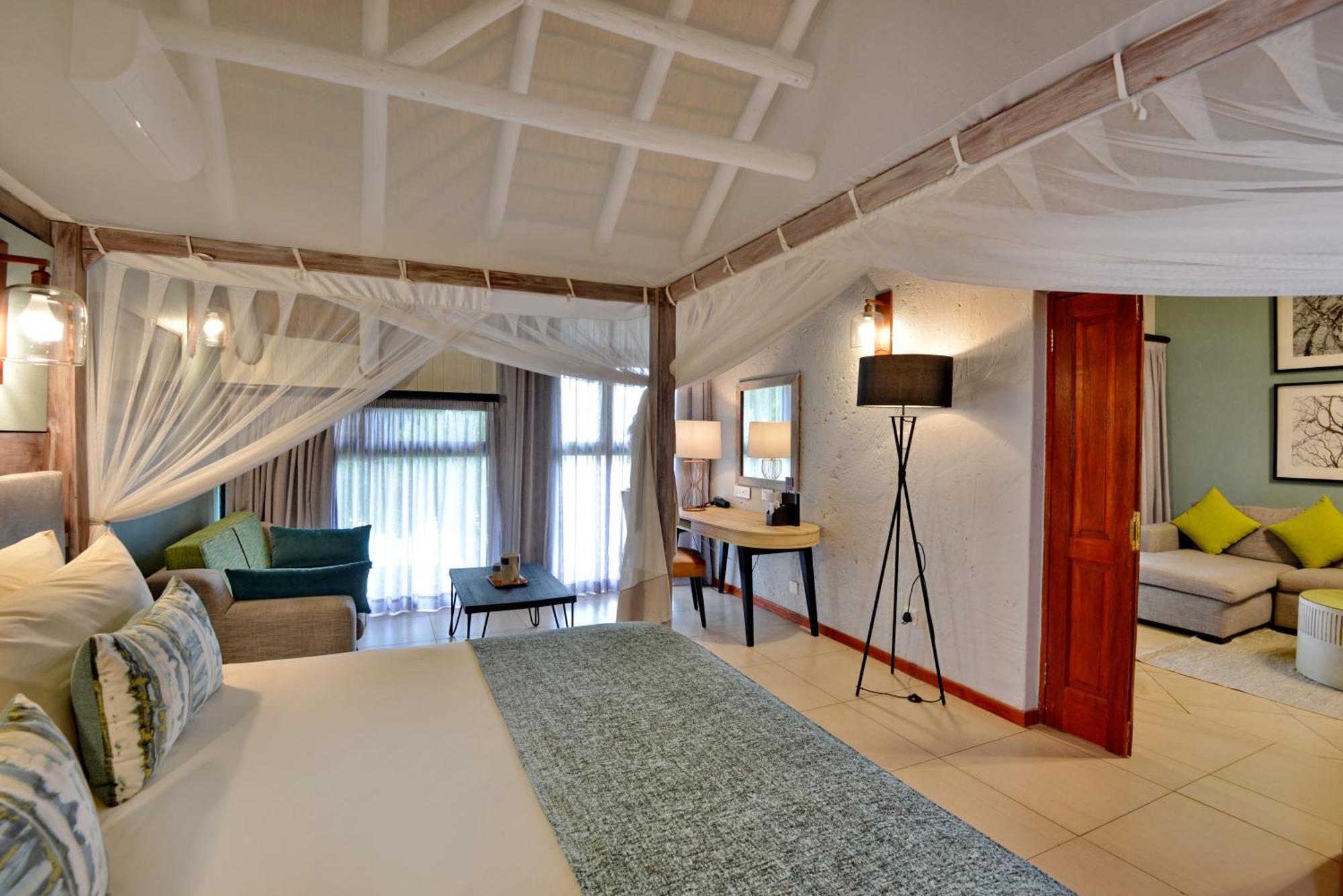 Cresta Mowana Safari Resort y Spa Kasane Exterior foto